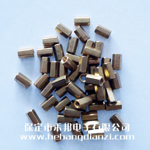 六角雙通 M4*10mm