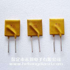 自恢復(fù)保險絲30V 3A
